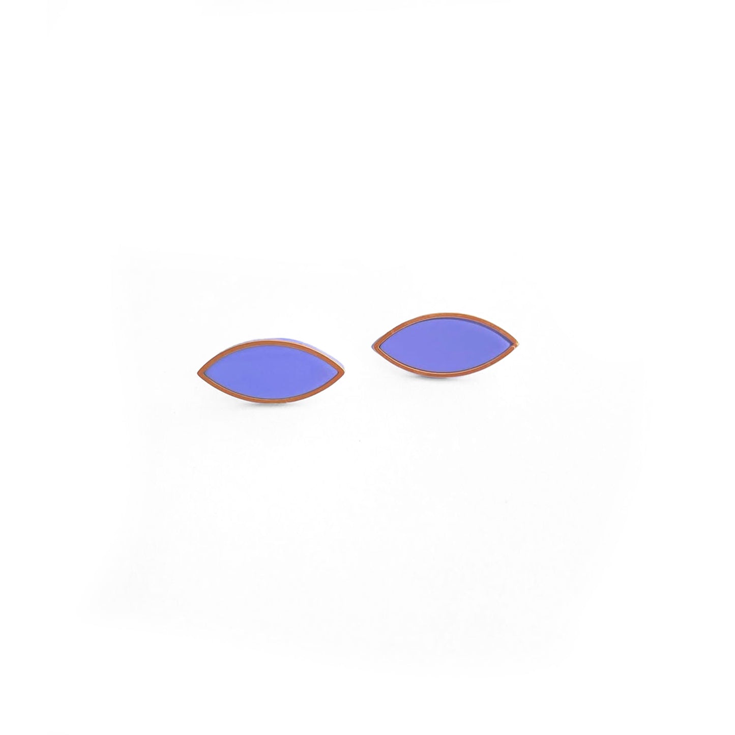 Earring Leevart