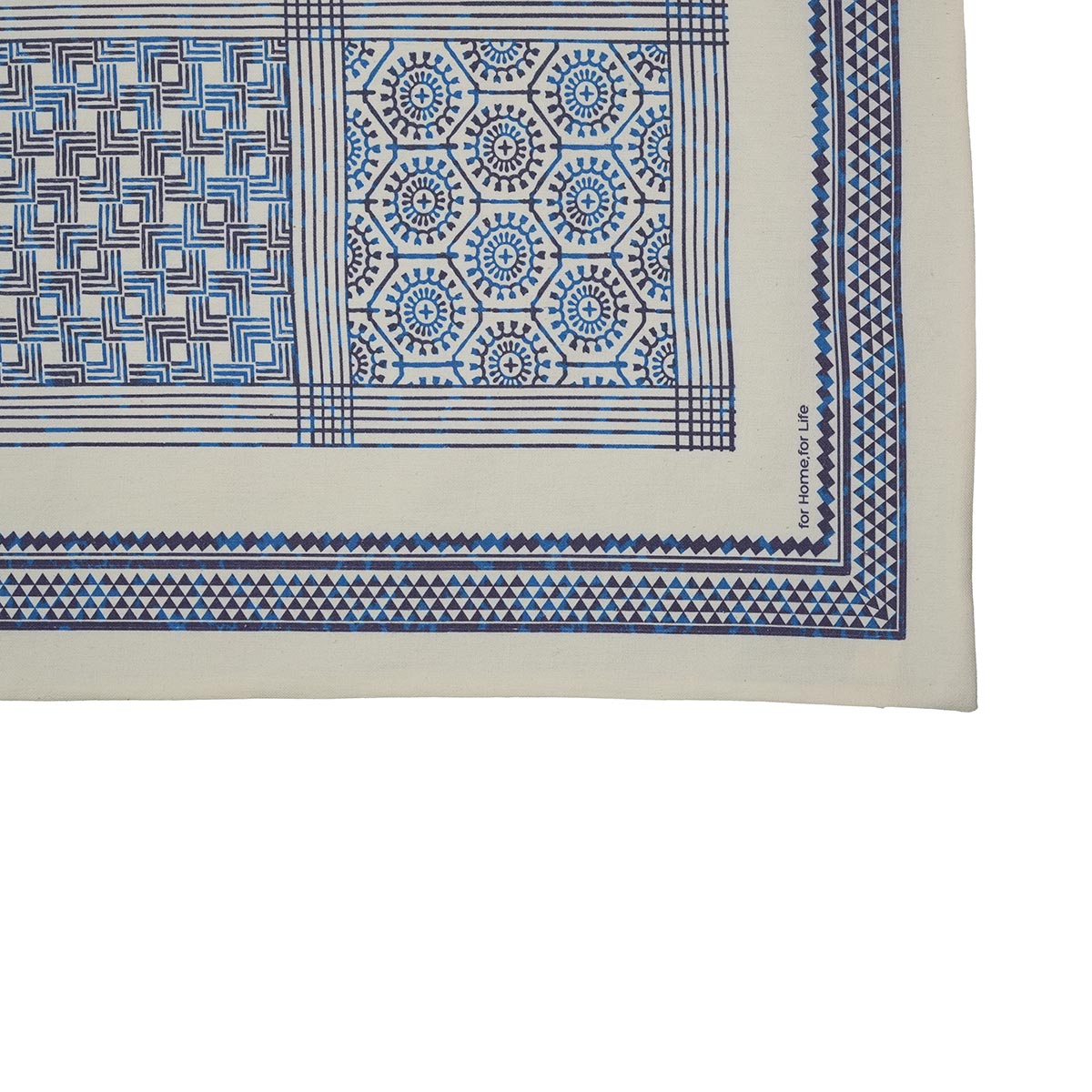 Nilgon Table Runner